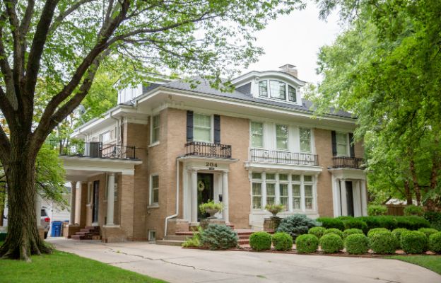 houses in college hill, wichita kansas