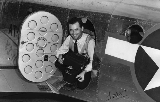 beech aircraft company during wwii in wichita kansas
